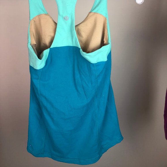 2/$25👗 Lululemon tank top Size 4 - Picture 3 of 5